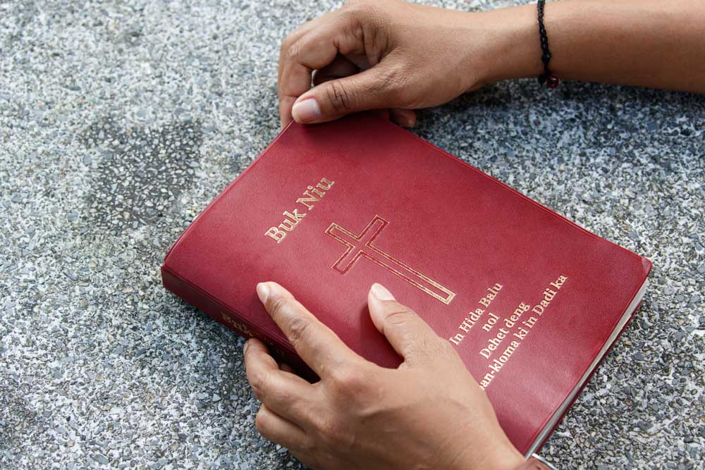 The Helong New Testament