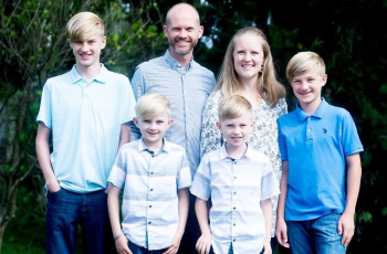 Jonathan & Jenny Moe