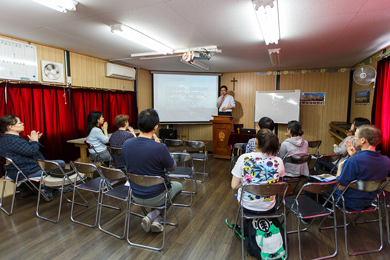 Deaf church service