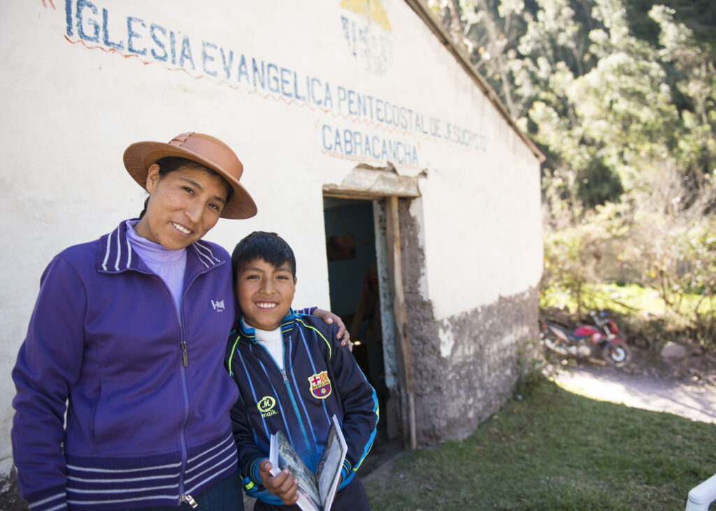 Viani Estrada, a Peruvian woman and her son.