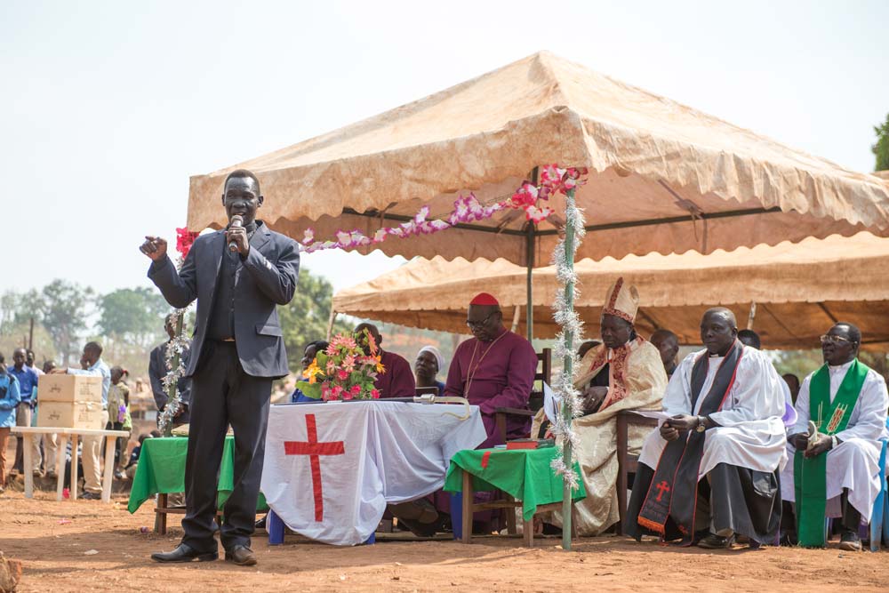 Bennett preaching at a Scripture celebration.