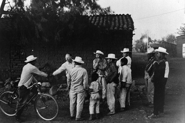 Cam with a group of Cakchiquel believers Cam with a group of Cakchiquel believers.
